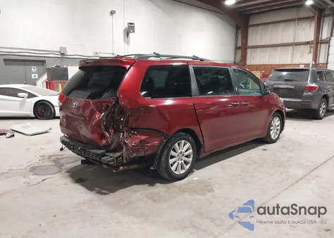 2012 Toyota Sienna Xle 7 Passenger z USA, uszkodzony, nr VIN 5TDDK3DC7CS041678